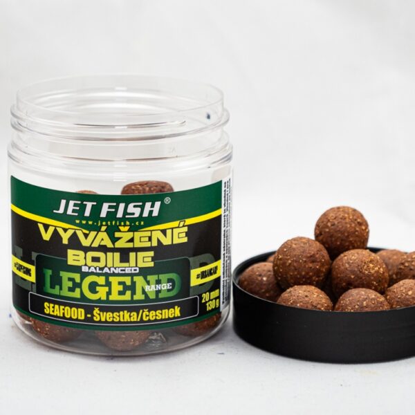250ml-20mm Legend range Vyvážené boilie : SEAFOOD - ŠVESTKA / ČESNEK | 00003797